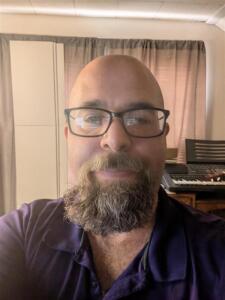 Photo of teacher Andrew Harned